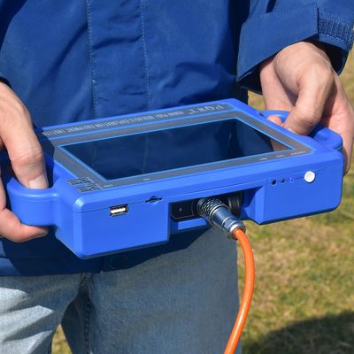 Ανιχνευτής νερού PQWT S500 με οθόνη LCD επαναφορτιζόμενη μπαταρία λιθίου και τριπλή συχνότητα για ανίχνευση υπόγειου νερού