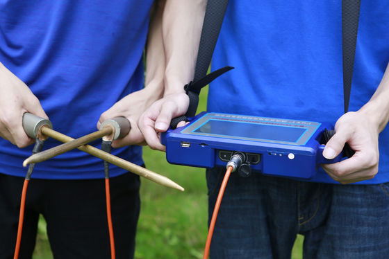 Ανιχνευτής νερού PQWT με ακρίβεια 95% 36/40/56 συχνότητα και εύρος μέτρησης 0mV-2000mV για εντοπισμό υπογείων υδάτων